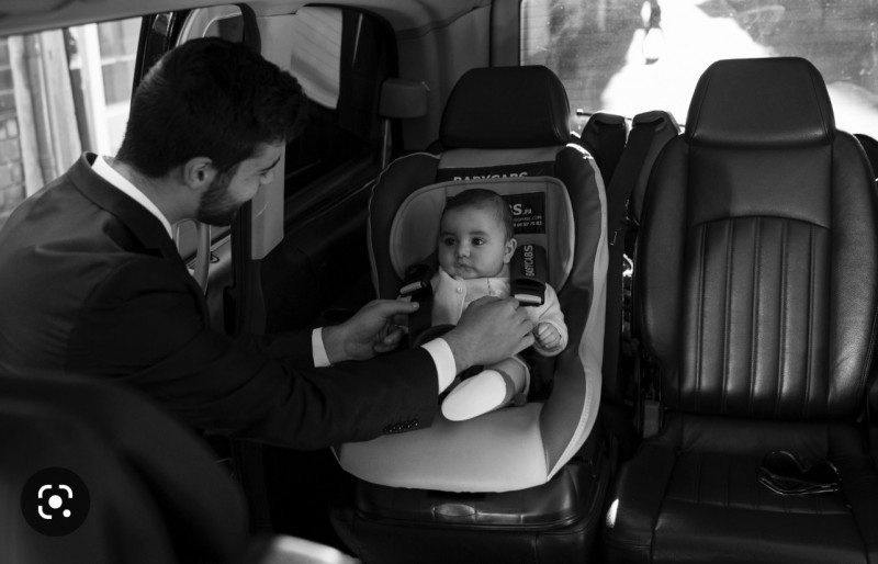 réservation chauffeur Vtc avec siège auto à Toulon